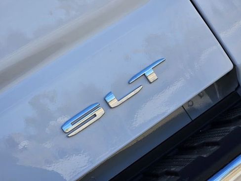 New 2026 GMC Sierra 1500 SLT w/ SLT Premium Package image 8