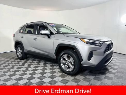 Certified 2025 Toyota RAV4 XLE w/ Convenience Package AWD/4WD image 1