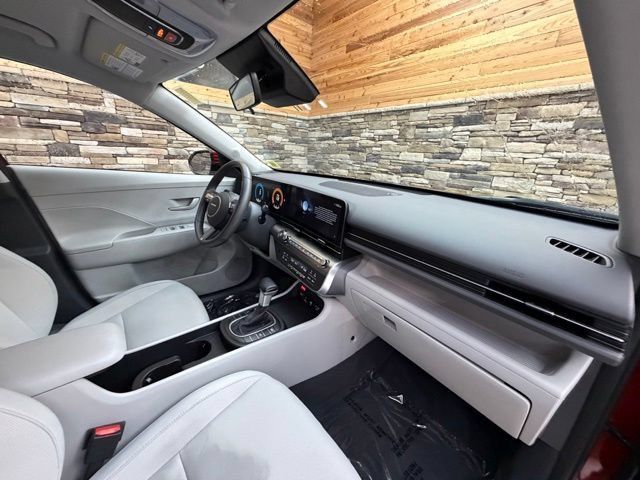 Certified 2024 Hyundai Kona SEL AWD/4WD image 15