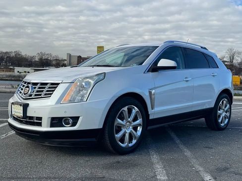 Used 2015 Cadillac SRX Premium image 3