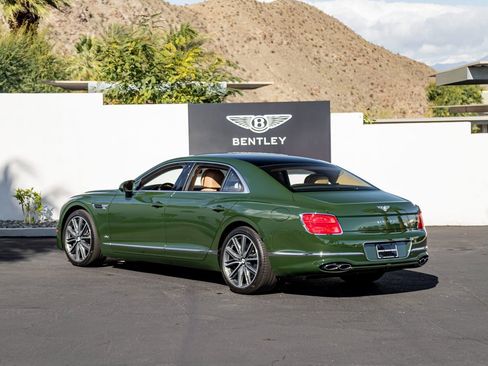 Used 2022 Bentley Flying Spur Plug-In Hybrid image 3