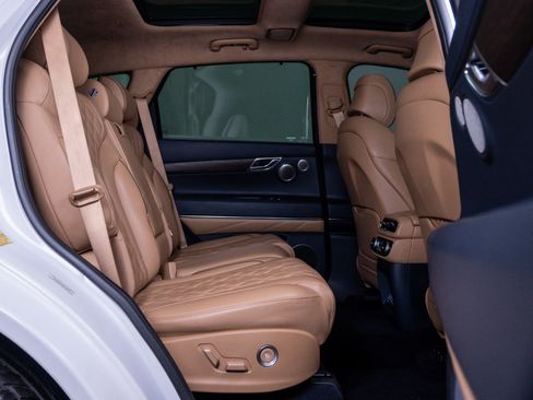 Used 2023 Genesis GV80 3.5T w/ Prestige Matte Package image 12