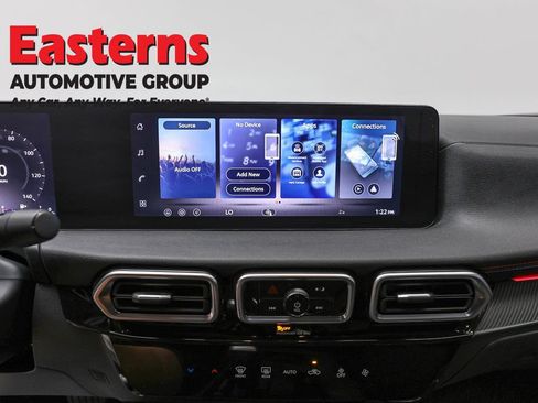 Used 2026 Nissan Sentra SR w/ Floor Mat Package FWD image 11