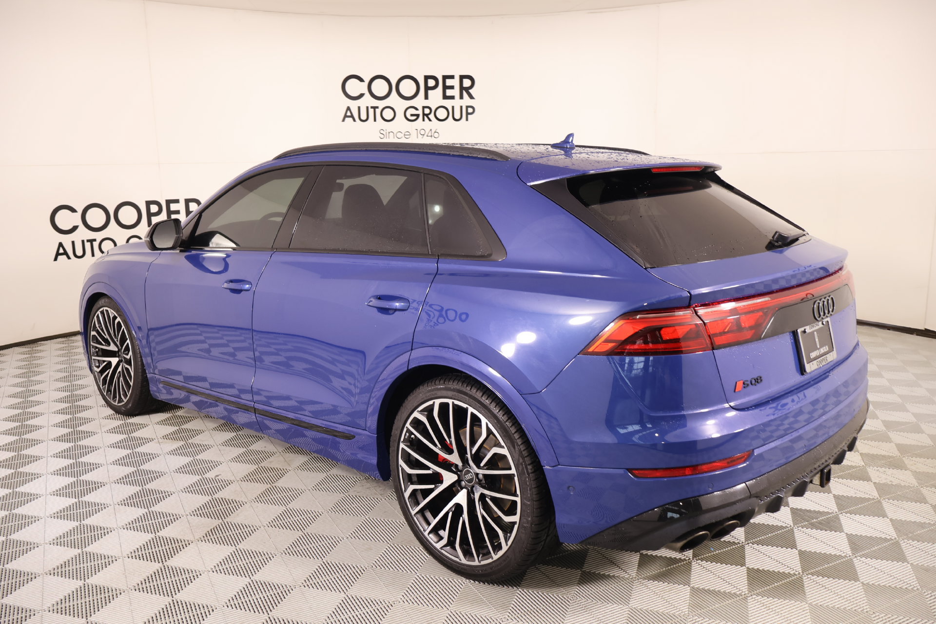 Used 2024 Audi SQ8 Prestige w/ Prestige Package AWD/4WD image 24