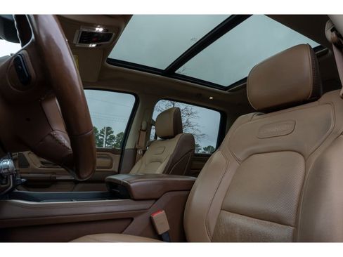 Used 2019 RAM 1500 Limited image 12