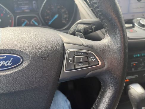 Used 2017 Ford Escape Titanium AWD/4WD image 16