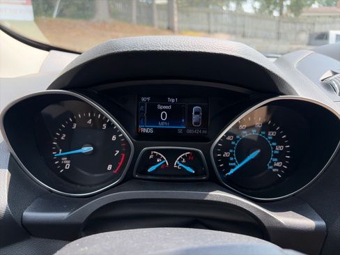 Used 2016 Ford Escape SE w/ Equipment Group 201A AWD/4WD image 15