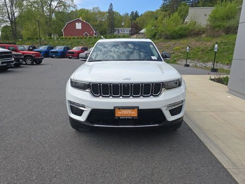 Used 2022 Jeep Grand Cherokee Limited 4xe w/ Luxury Tech Group II image 2