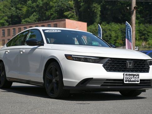 Used 2023 Honda Accord Sport image 7