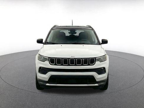 Used 2025 Jeep Compass Limited AWD/4WD image 2