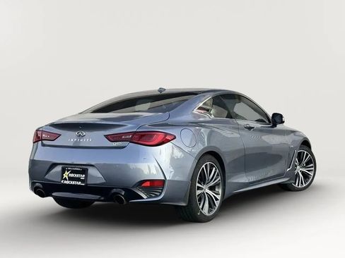 Used 2017 INFINITI Q60 2.0t RWD image 2