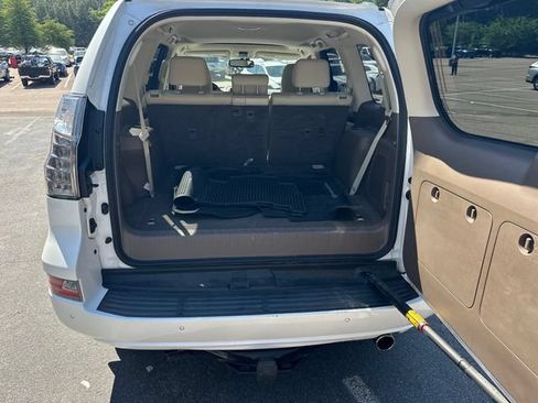 Used 2019 Lexus GX 460 Premium w/ Premium Package AWD/4WD image 47