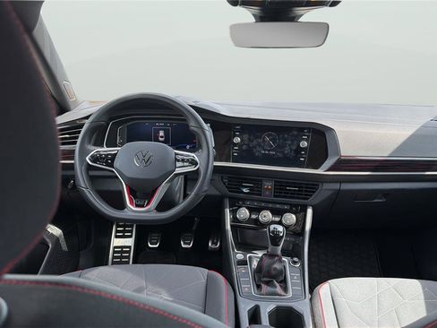 Used 2024 Volkswagen Jetta GLI 40th Anniversary Edition FWD image 10