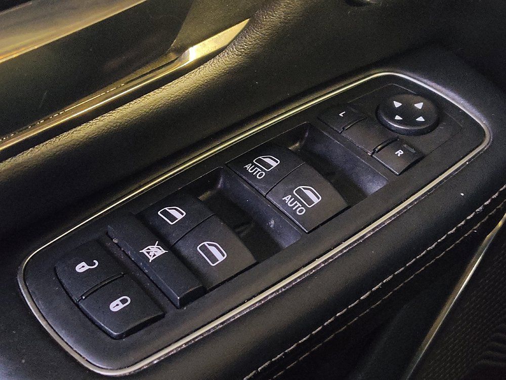 Used 2019 RAM 1500 Limited RWD image 27