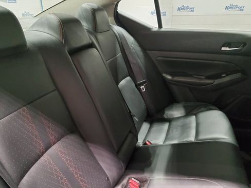 Used 2023 Nissan Altima 2.5 SR w/ SR Premium Package image 18