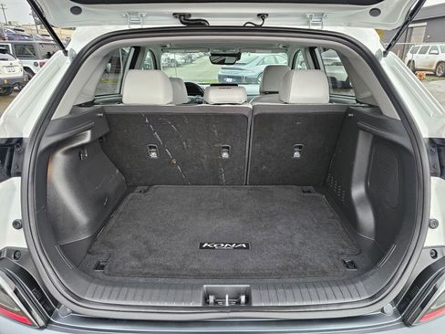 Used 2023 Hyundai Kona Limited image 12