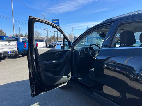 Certified 2020 Chevrolet Trax LT image 15
