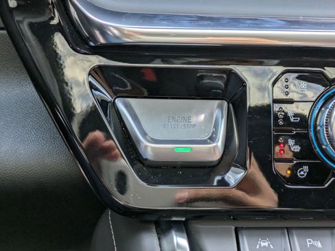 Used 2025 GMC Sierra 1500 Denali Ultimate image 19