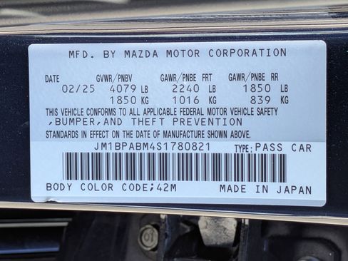 Certified 2025 MAZDA MAZDA3 s FWD image 33