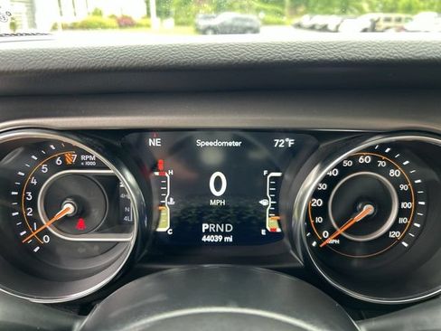 Used 2022 Jeep Wrangler Unlimited Sport AWD/4WD image 19