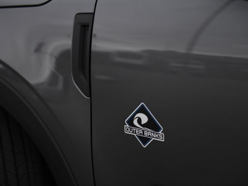 New 2025 Ford Bronco Sport Outer Banks image 4