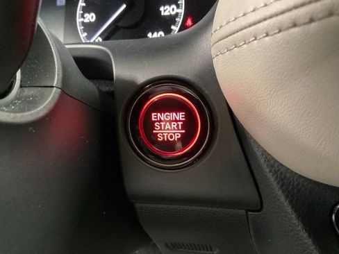 Certified 2024 Honda HR-V LX image 30
