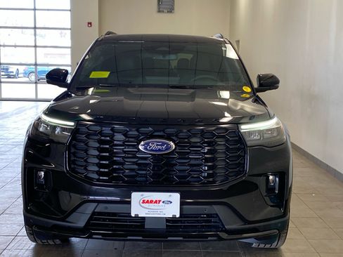 New 2026 Ford Explorer ST-Line image 3