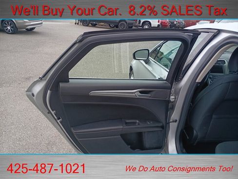 Used 2019 Ford Fusion SE FWD image 28
