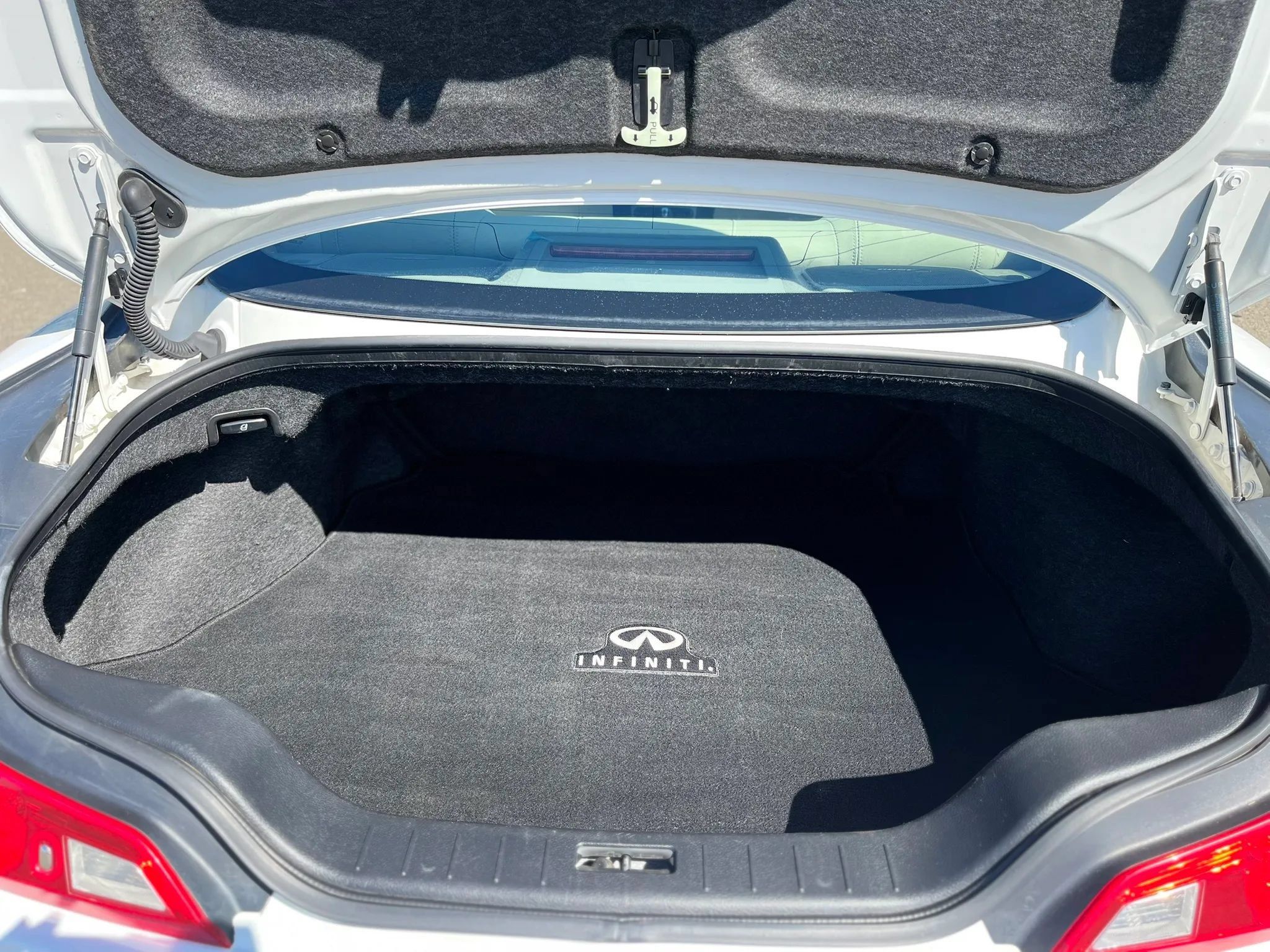 Used 2011 INFINITI G37 x Coupe w/ Premium Pkg AWD/4WD image 19