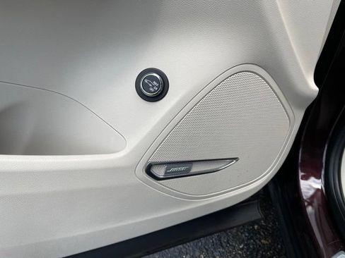 Used 2022 Buick Envision Avenir w/ Safety Package AWD/4WD image 27