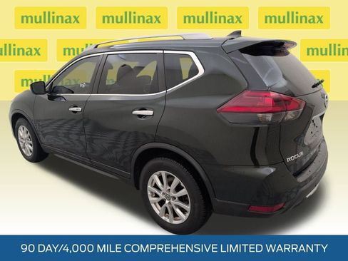 Used 2020 Nissan Rogue SV image 10