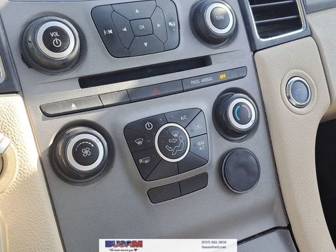 Used 2017 Ford Taurus SE FWD image 20