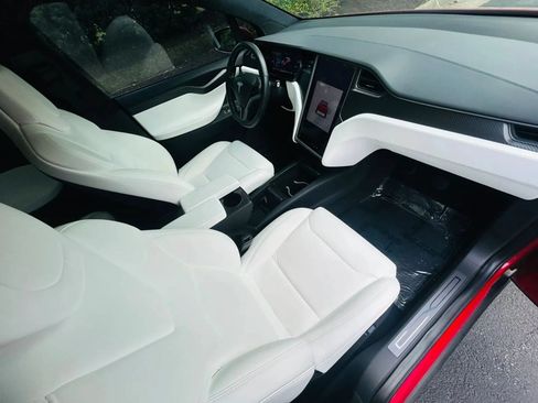 Used 2018 Tesla Model X 100D AWD/4WD image 10