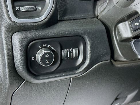 Used 2019 RAM 3500 Laramie image 10