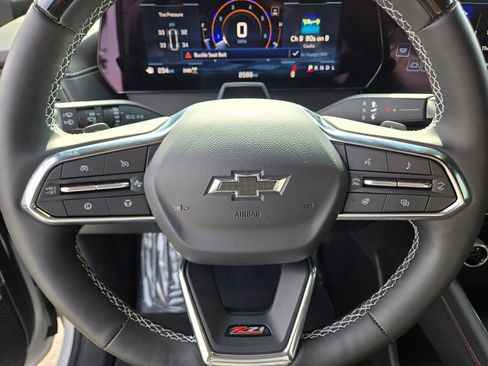 Used 2025 Chevrolet Traverse Z71 w/ Enhanced Driving Package image 21