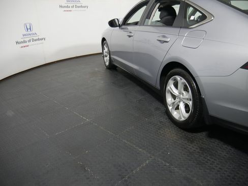 Used 2023 Honda Accord LX image 11