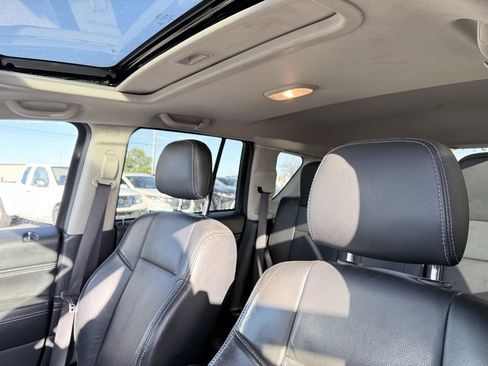 Used 2017 Jeep Compass High Altitude image 21