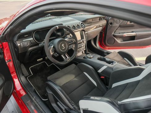 Used 2020 Ford Mustang Shelby GT500 w/ Carbon Fiber Track Pack image 21