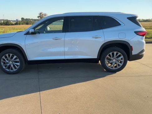 New 2026 Buick Enclave Preferred w/ Power Package image 6