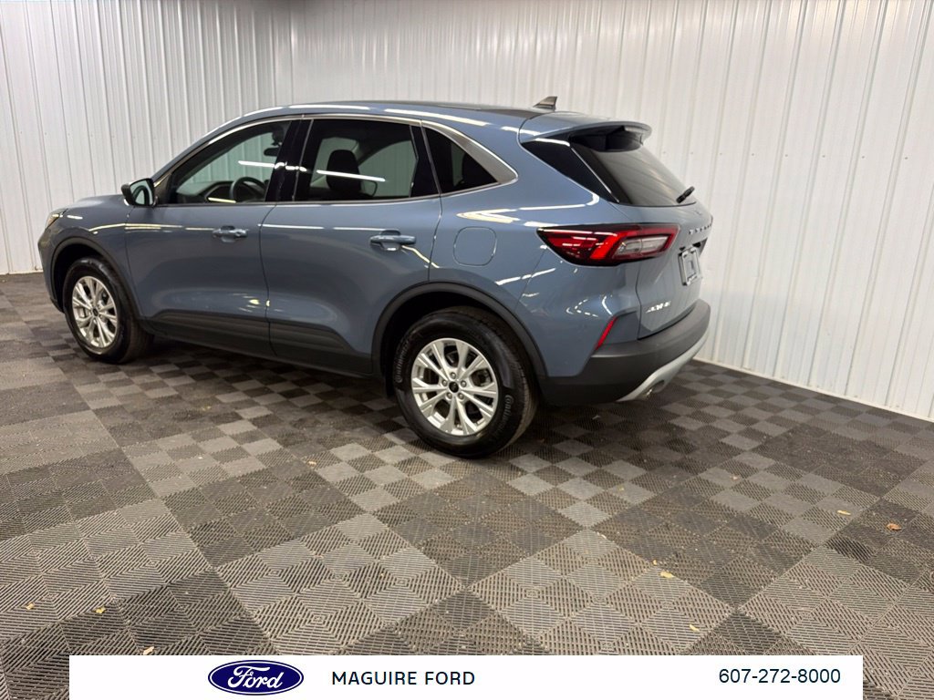 Used 2024 Ford Escape Active AWD/4WD image 9
