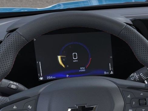 New 2026 Chevrolet Trax RS w/ Sunroof Package FWD image 18