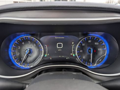 New 2026 Chrysler Pacifica Select image 23