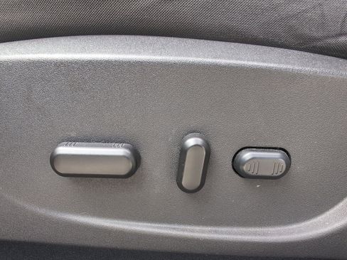 Used 2017 Ford Escape SE image 15