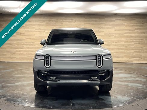 Used 2024 Rivian R1S Adventure image 5