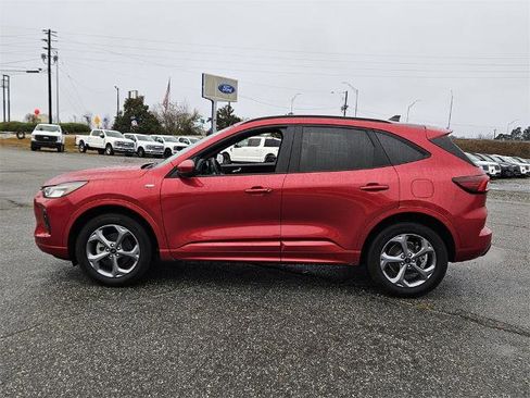 Certified 2023 Ford Escape ST-Line Select w/ Tech Pack #2 image 4