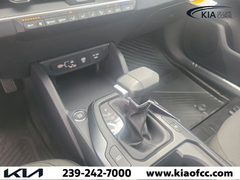 New 2026 Kia K4 FWD image 30