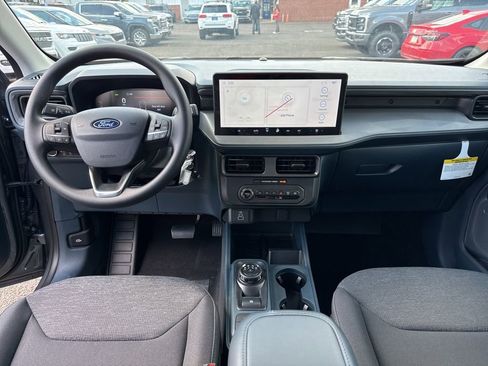 New 2025 Ford Maverick XL image 9