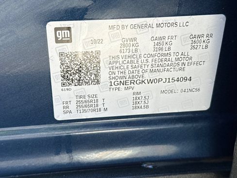 Used 2023 Chevrolet Traverse LT FWD image 43