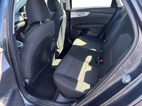 Certified 2024 Kia Forte LXS w/ LXS Technology Package FWD image 12