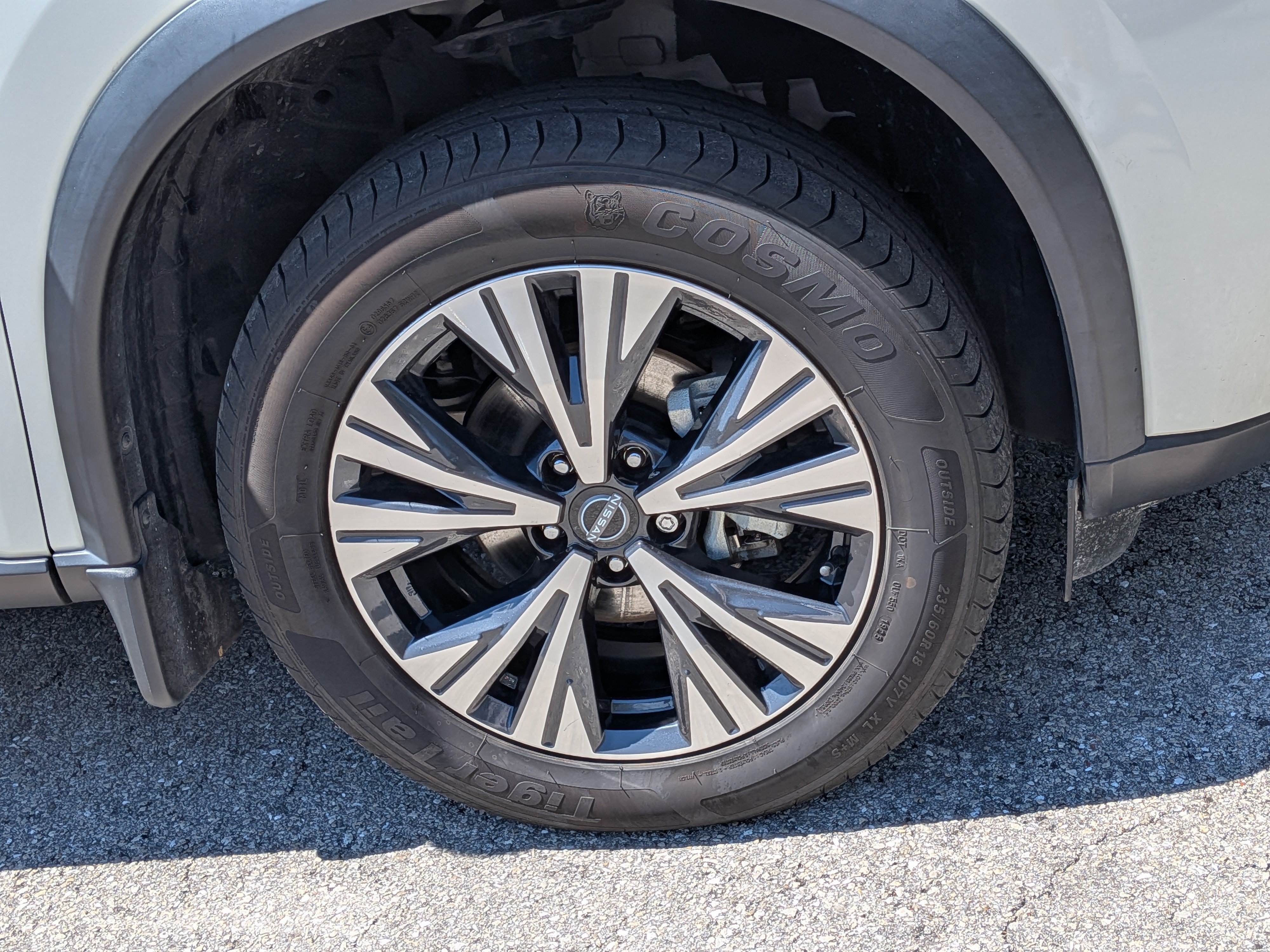 Used 2023 Nissan Rogue SV FWD image 10
